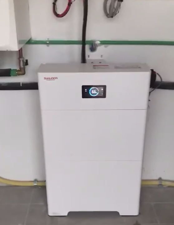 SunESS L 10kWh stackable low-voltage battery system for residential building in Italy